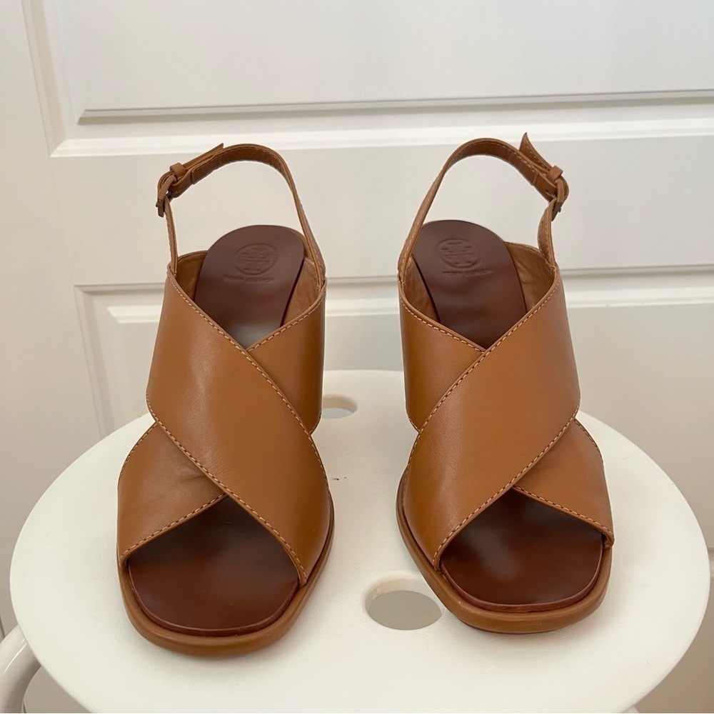 𝅺tory Burch Royal Gabrielle Crisscross Leather Sandals - Picture 5 of 8